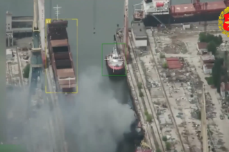 VIDEO: Drones rusos destruyen tres buques en un puerto ucraniano
