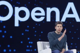 Jefe de OpenAI analiza su nuevo modelo de IA con congresistas de EE.UU.