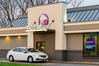 Taco Bell recurre a su "fórmula mágica" tras el brote de ciclosporosis en EE.UU.