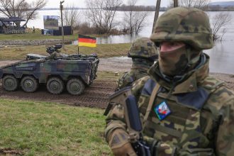 Revelan planes secretos de Berlín para poder acercar tropas de la OTAN a la frontera con Rusia