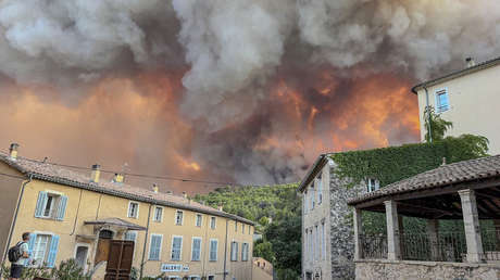 IMÁGENES DESGARRADORAS: Masivos incendios consumen España y Francia