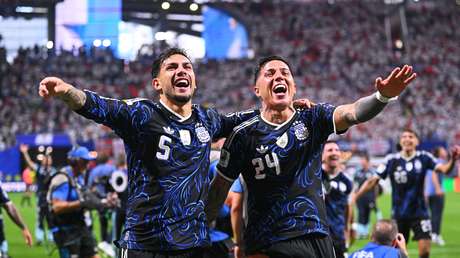 Argentina se agiganta otra vez y elimina a Inglaterra del Mundial con una remontada heroica