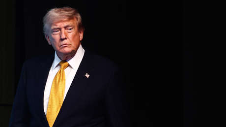 Trump sobre Irán: "Les vamos a golpear muy fuerte esta noche y mañana"