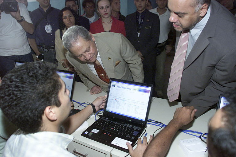 Pdvsa, Smarmatic