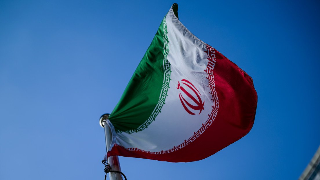 Reportan explosiones en el sur de Irán