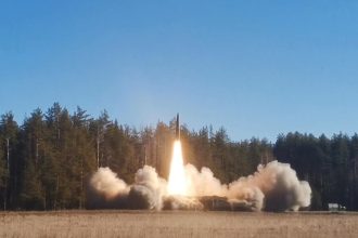 Ataque masivo de Rusia alcanza instalaciones del complejo militar-industrial y centros logísticos en Kiev