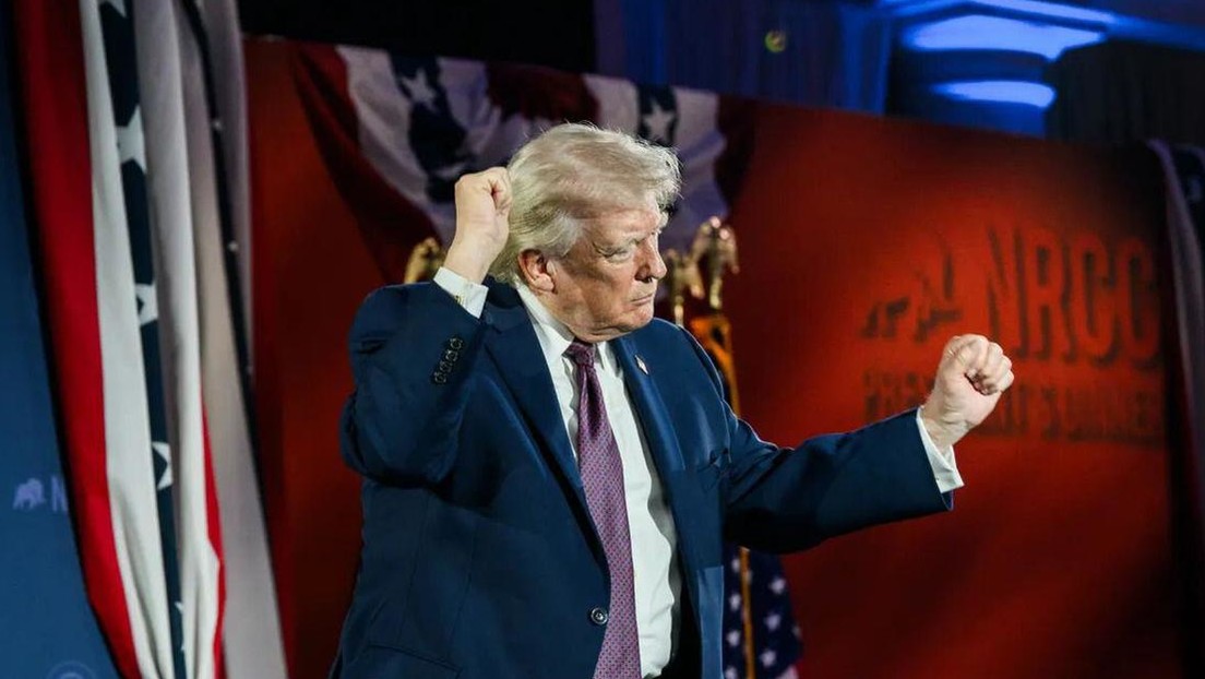 Trump se transforma en el 'Rey del Rock' con ayuda de la IA (FOTO)