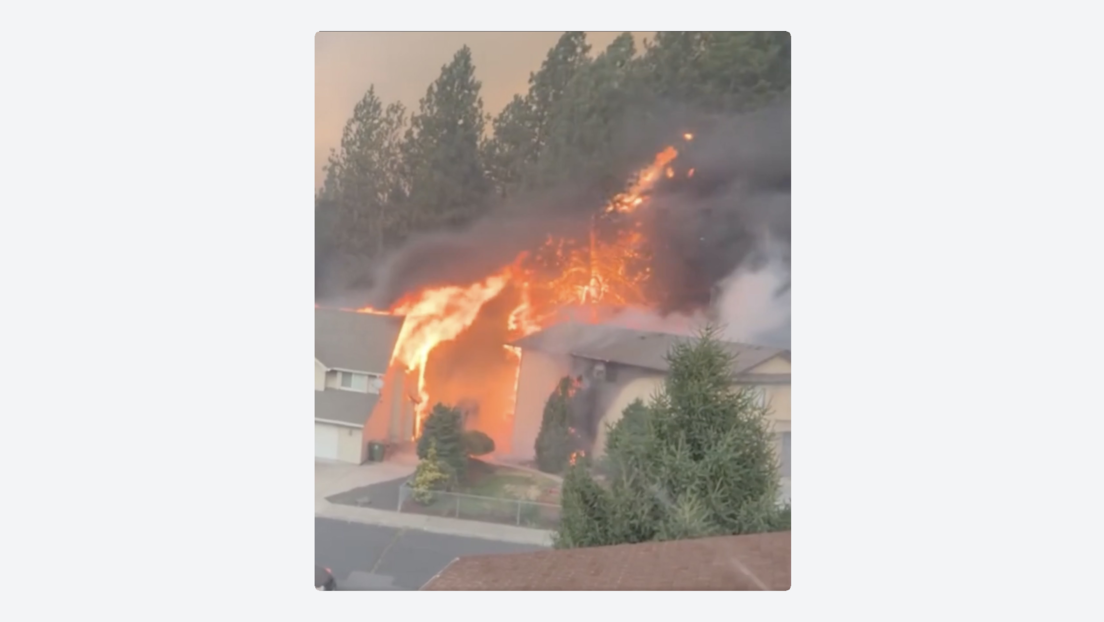 VIDEOS: Incendio forestal masivo arrasa viviendas en Washington
