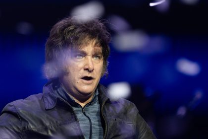 De qué trata el 'grillete fiscal' de Milei y por qué paralizaría parcialmente al Estado argentino