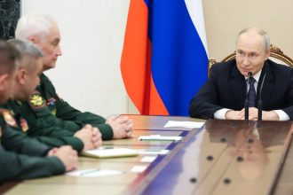 Putin nombra a cargos clave en el mando de las Fuerzas Armadas