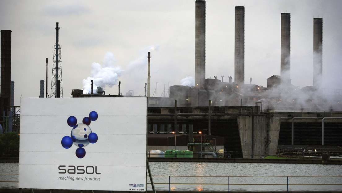 Gigante petroquímico sudafricano prospera gracias a la guerra de EE.UU. e Israel contra Irán